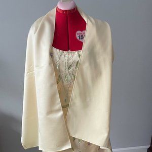 Victorial Royal Yellow Gown Size 8